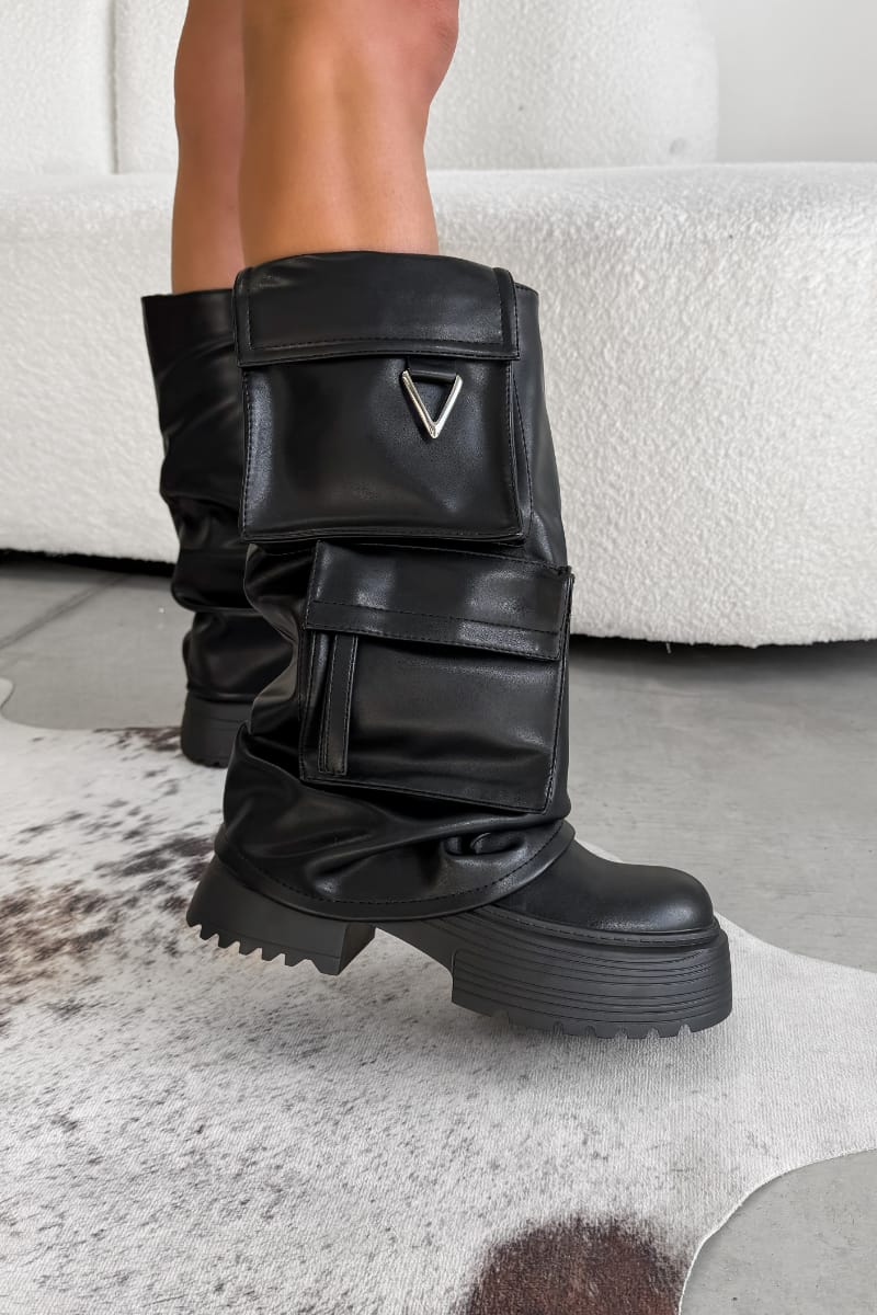 Pocket Black Stiefel