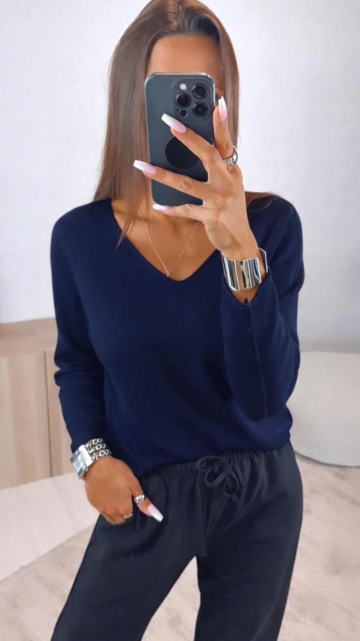Leichter Pullover mit V-Ausschnitt – Dunkel Blau