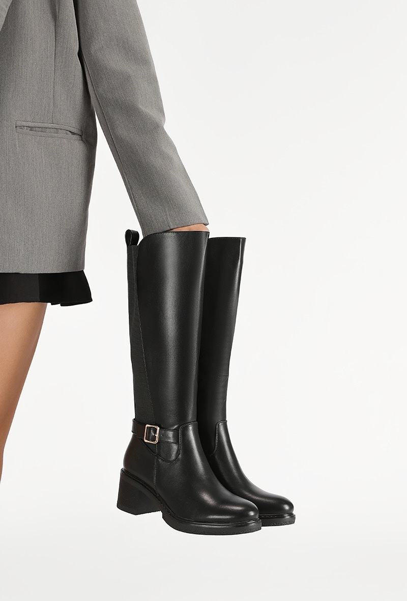 Monja Schwarz Stiefel