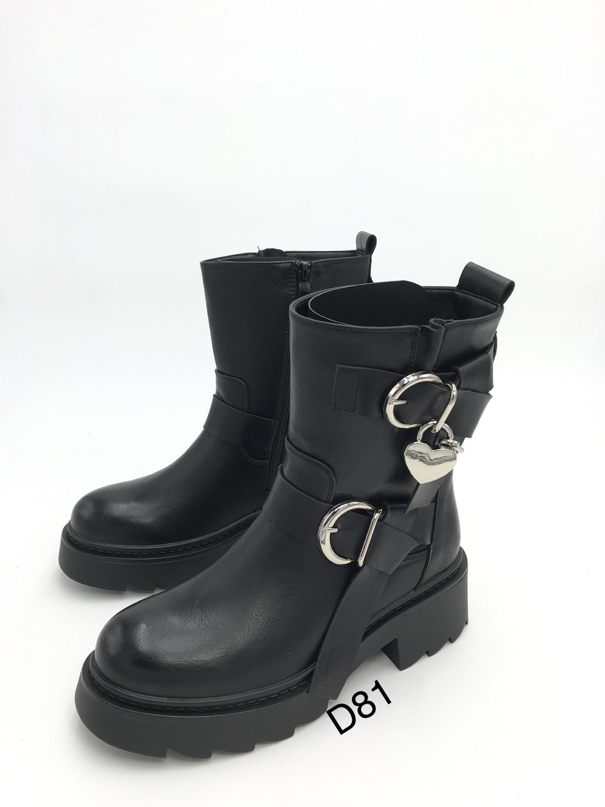 Schwarze Suedine Ankle Boots