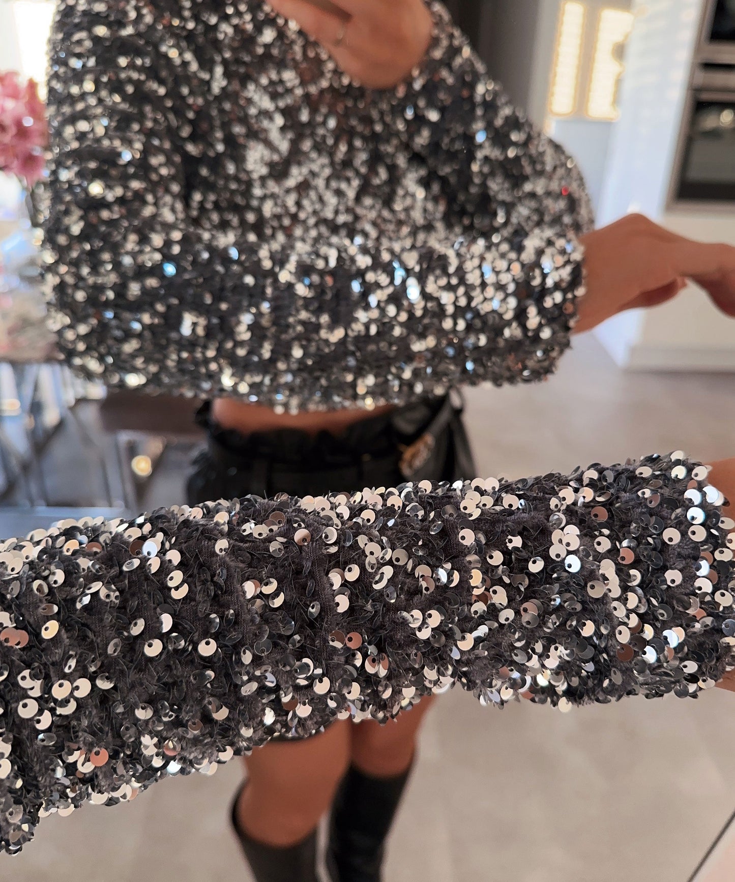 Solana - Dark Gray Rock