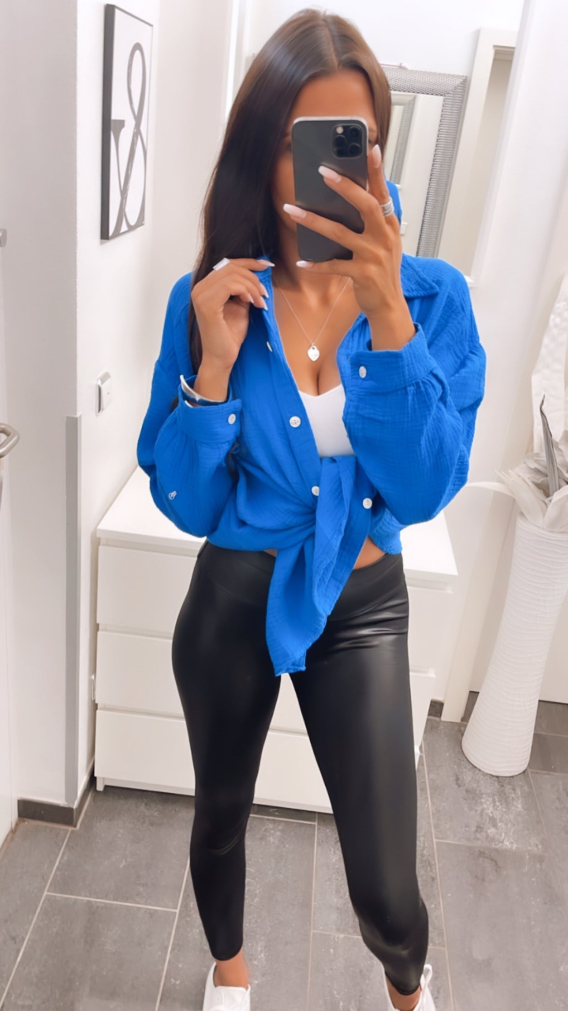Kurze Oversize Musselin Bluse in Royal Blau – Königliche Eleganz | MUSSELIN LIEBE