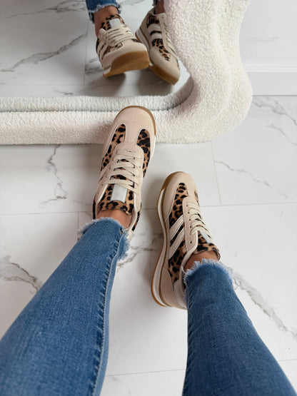 Jana Leo Sneaker