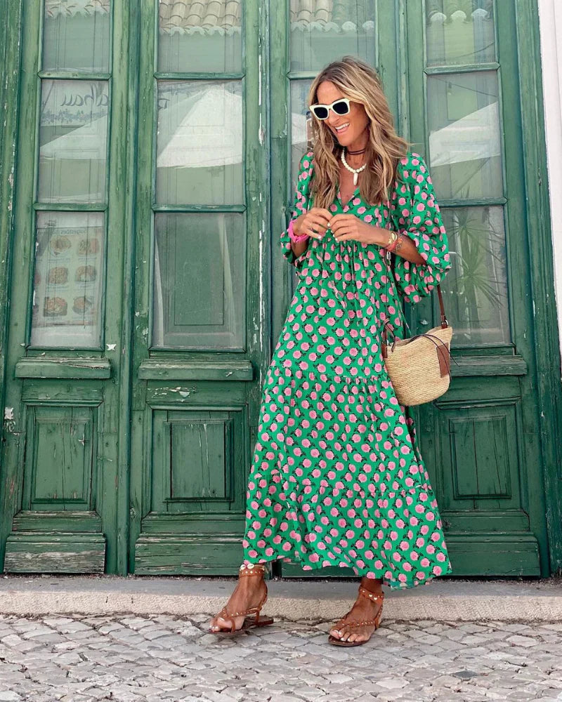 Natürliche Eleganz – Fließendes Sommerkleid in Grün & Rosa | Salzburg Mode