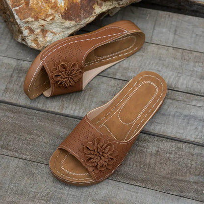 FLORA Komfort-Sandalen mit Blumenmotiv | Premium Fußbett