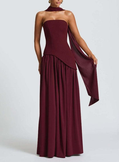 Elegantes Figurbetontes Maxikleid – Skulpturale Eleganz | Salzburg Mode