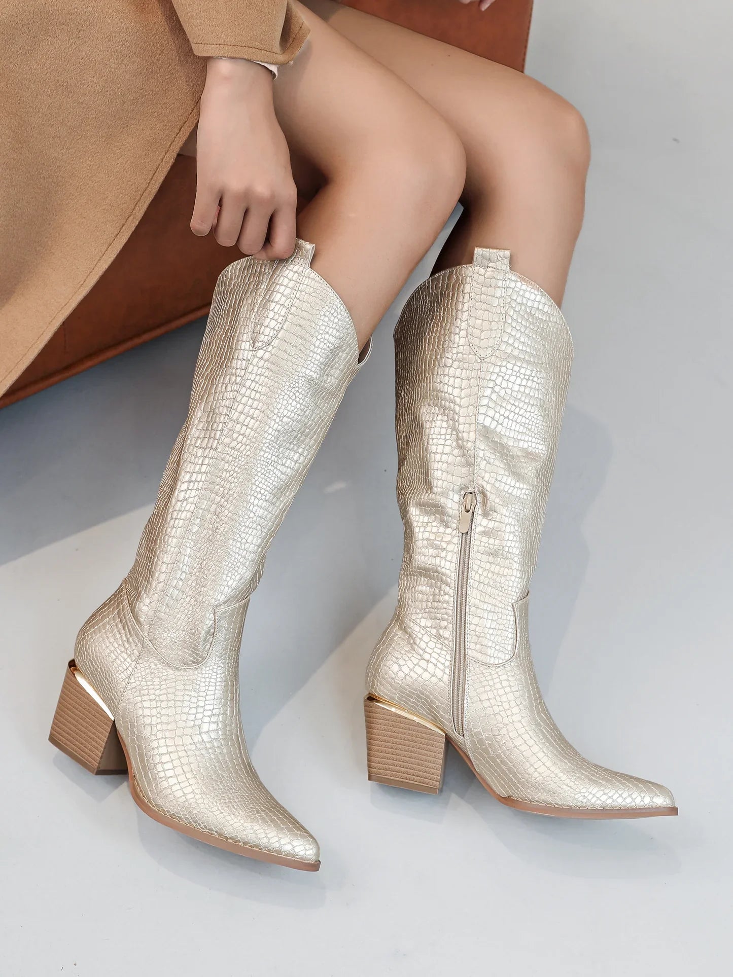 Jasmine Gold Stiefel