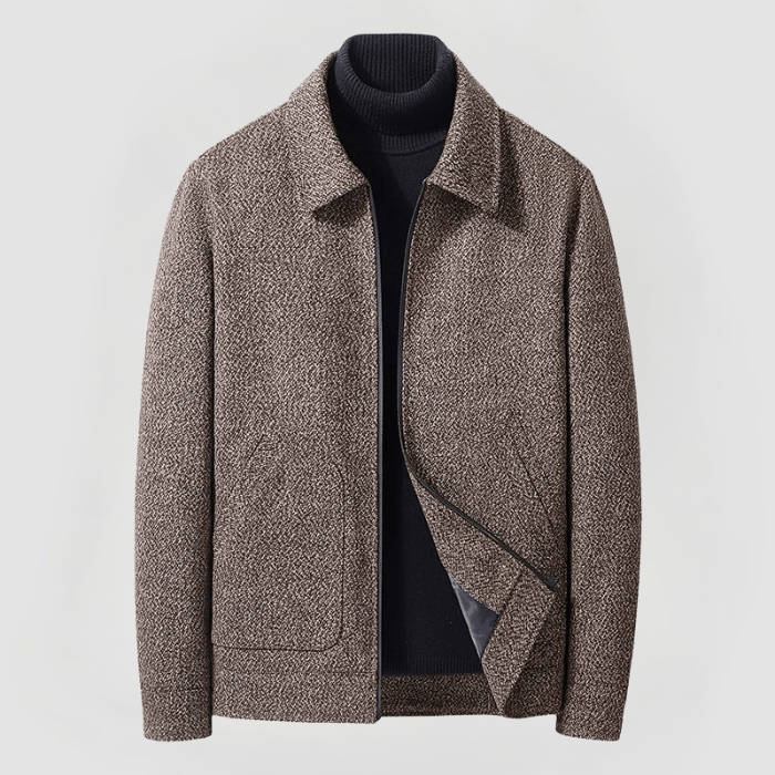 Herren Wolljacke in Braun mit Kragen und Hahnentrittmuster vor weißem Hintergrund