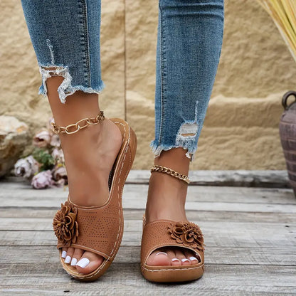 FLORA Komfort-Sandalen mit Blumenmotiv | Premium Fußbett