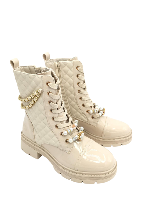 Detail Lack Stiefel Beige – Elegante Damen-Winterstiefel in Lackoptik
