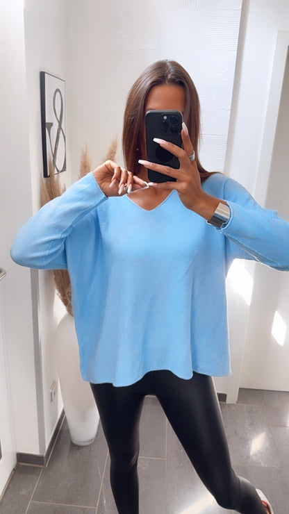 Leichter Pullover mit V-Ausschnitt – Azur Blau