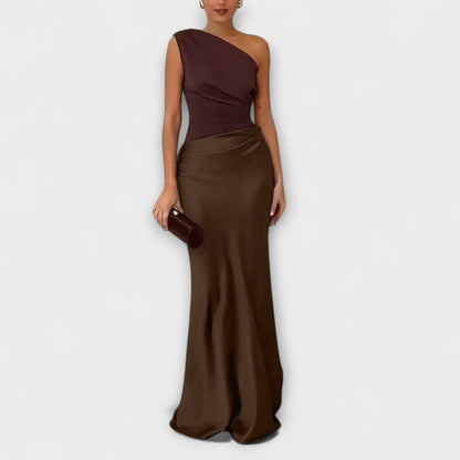 Elegantes Ein-Schulter Falten Maxi Kleid – Dramatische Eleganz | Salzburg Mode