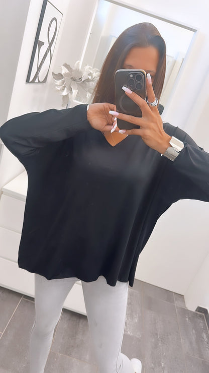 Lockeres Langarmshirt mit V-Ausschnitt – Schwarz