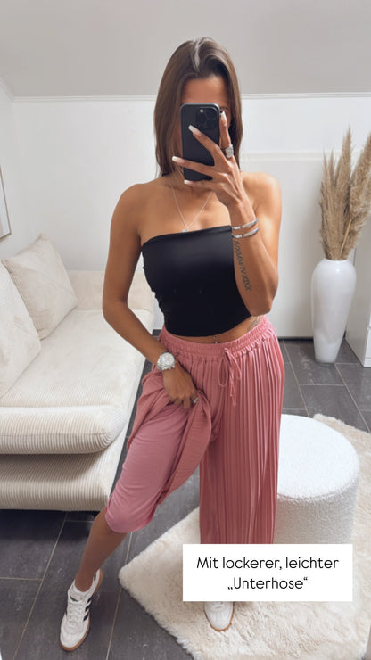 Plissee-Hose in Helle Beere – Feminine Eleganz