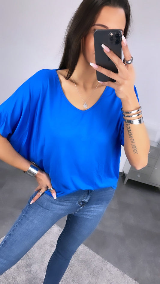 T-Shirt mit V-Ausschnitt – Royal Blau