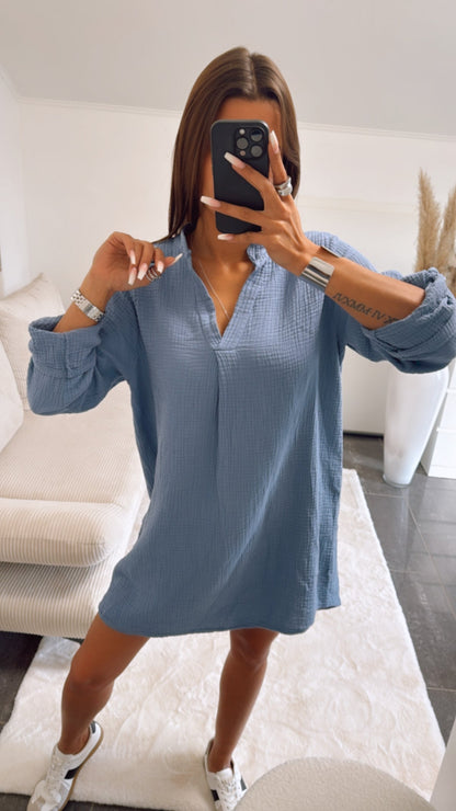 Musselin Blusenkleid mit V-Ausschnitt in Taubenblau – Sanfte Eleganz | MUSSELIN LIEBE