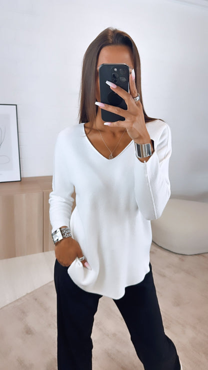 Leichter Pullover mit V-Ausschnitt – Weiß