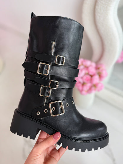 Tahira Schwarz Stiefel