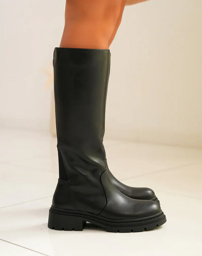 Michelle Schwarz Stiefel