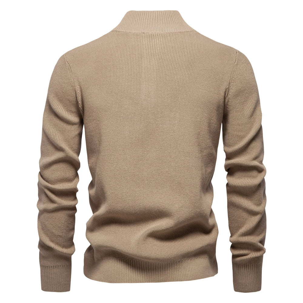Konrad | Stilvoller Herrenpullover mit Knopfdesign