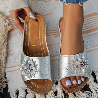 FLORA Komfort-Sandalen mit Blumenmotiv | Premium Fußbett
