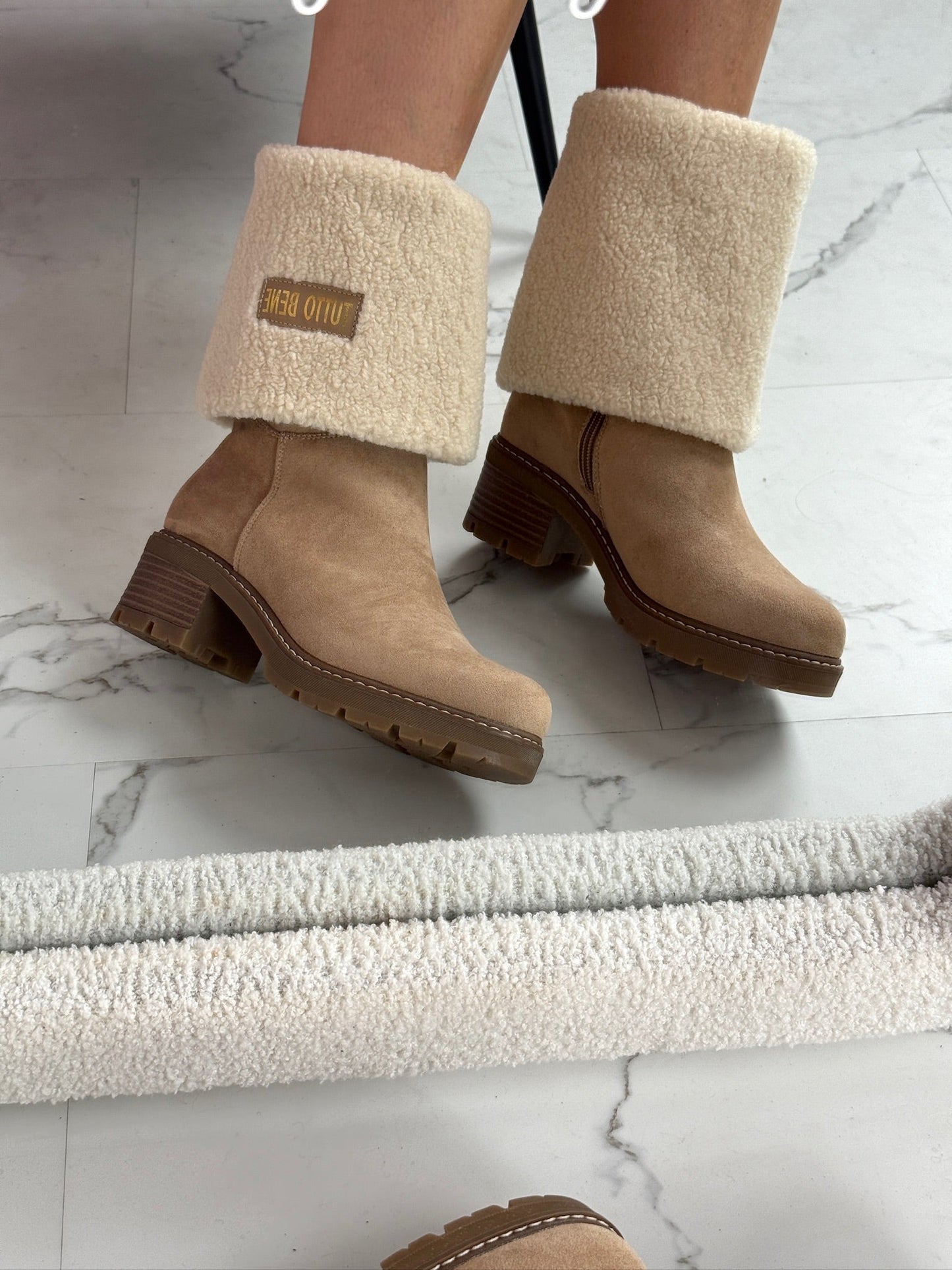Tutto Omslag Beige Stiefel
