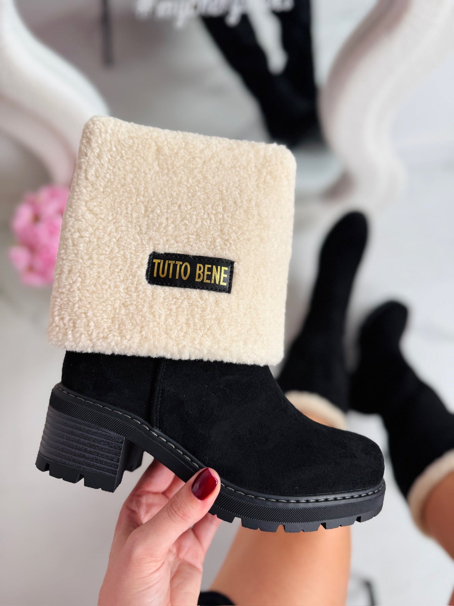 Tutto Omslag Schwarz Stiefel