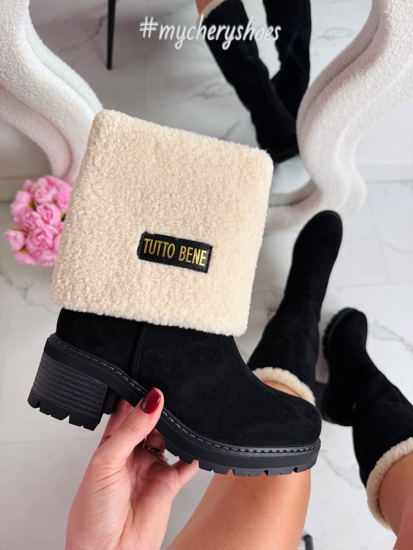 Tutto Omslag Schwarz Stiefel