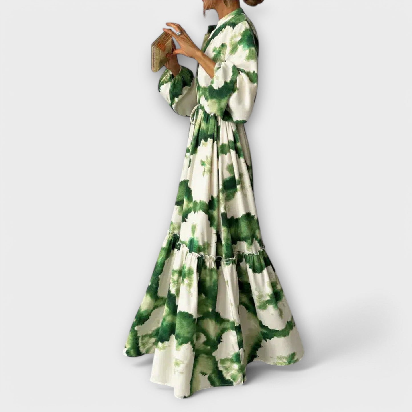 Melina – Grünes Maxi-Kleid mit langen Ärmeln & V-Ausschnitt | Salzburg Mode