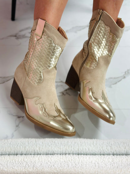 Goldene Cowboy Boots Geflochten