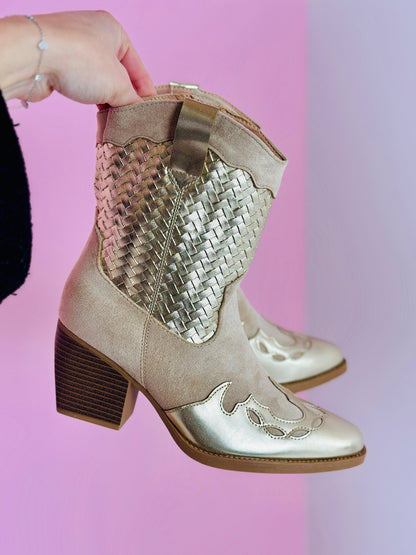 Goldene Cowboy Boots Geflochten