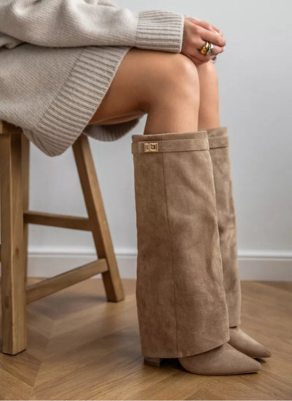 Lock Khaki Stiefel