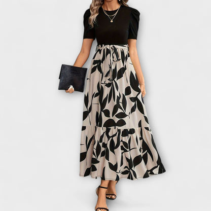Luna - Sommerkleid mit Blumenmuster und Rundhalsausschnitt