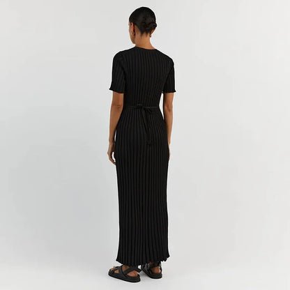 Angela | Einfarbiges Strick-Maxikleid