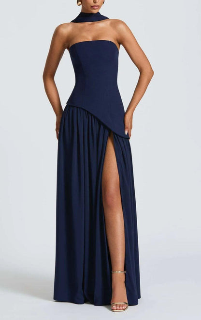 Elegantes Figurbetontes Maxikleid – Skulpturale Eleganz | Salzburg Mode