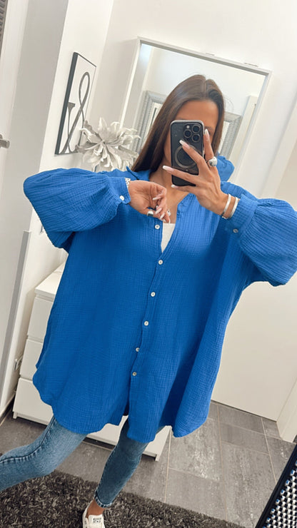 Lange Oversize Musselin Bluse in Royal Blau – Königliche Sophistication | MUSSELIN LIEBE