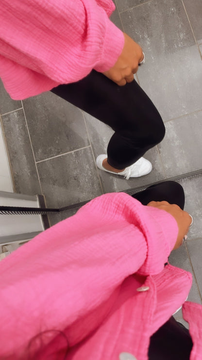 Kurze Oversize Musselin Bluse in Pink – Lebendige Feminität | MUSSELIN LIEBE