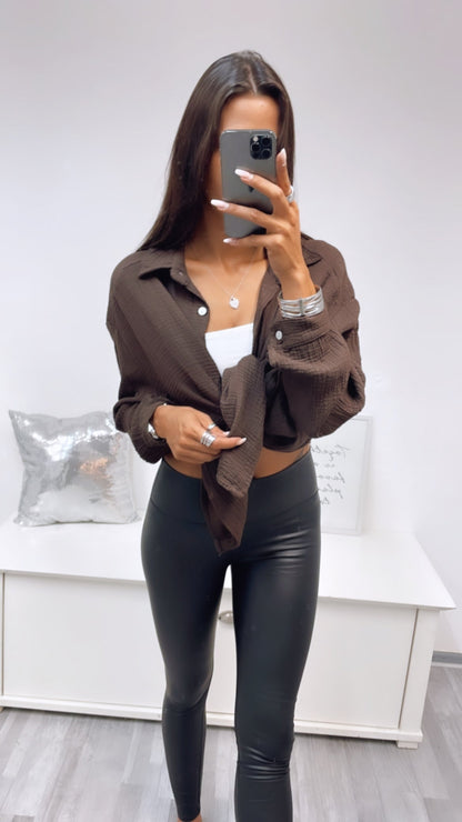 Kurze Oversize Musselin Bluse in Braun – Warme Sophistication | MUSSELIN LIEBE