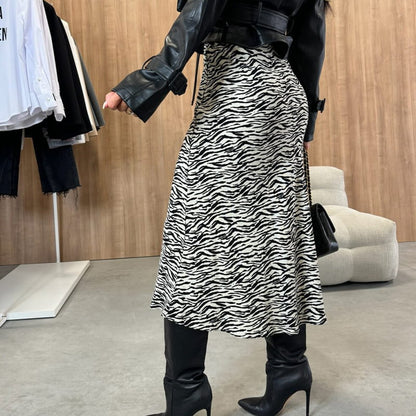 SIDONIE I MODISCHER ROCK MIT TIERMUSTER