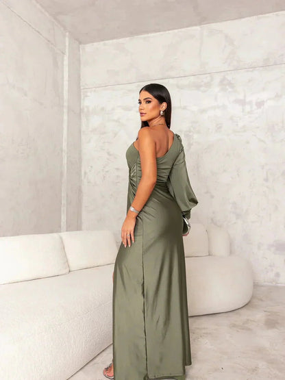 Victoria – Elegantes Seiden-Kleid mit Split | Salzburg Mode